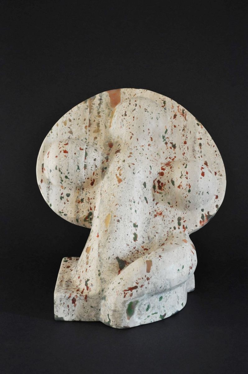 Sleeping flower 2 / Travertine