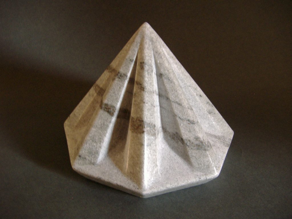 Star pyramid / Marble